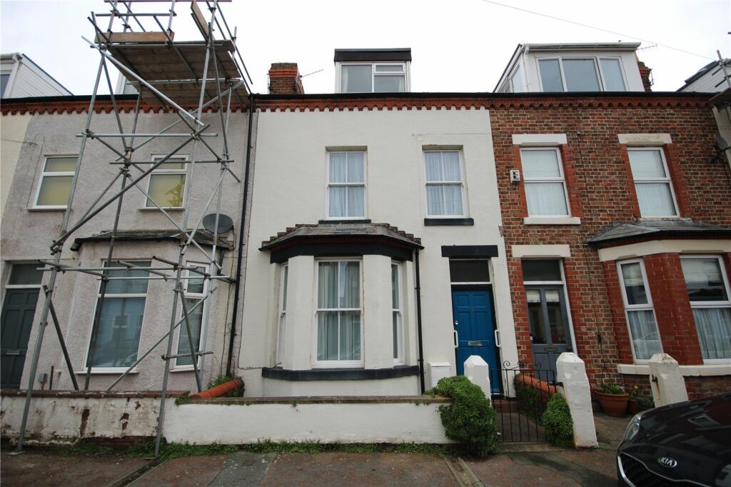 5 bedroom terraced house for sale in Albert Road, West Kirby, Wirral