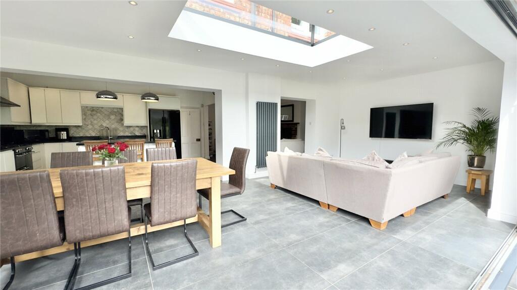 Additional property image - Bertram Drive, Hoylake, Wirral, Merseyside, CH47