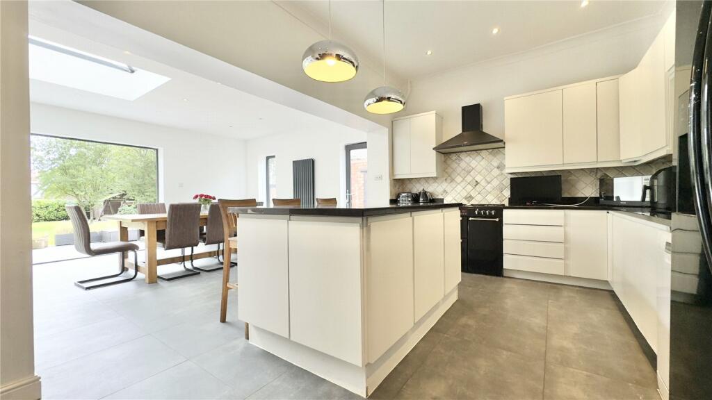 Additional property image - Bertram Drive, Hoylake, Wirral, Merseyside, CH47