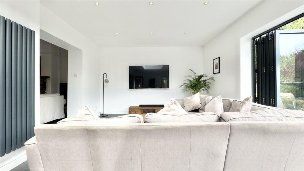 Additional property image - Bertram Drive, Hoylake, Wirral, Merseyside, CH47