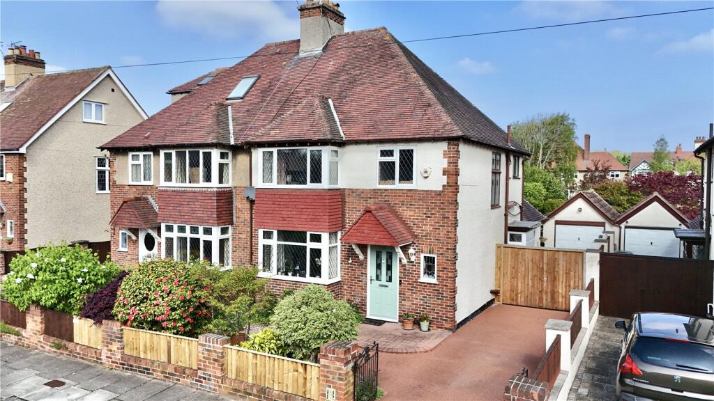 Main image of property: Queens Avenue, Meols, Wirral, Merseyside, CH47