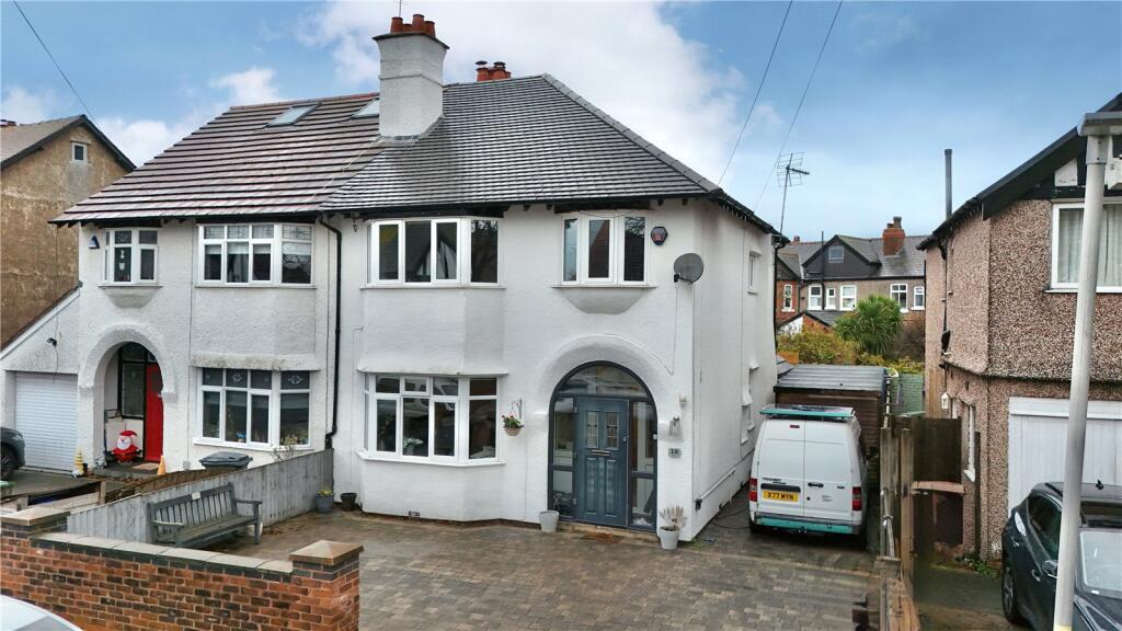 Main image of property: Queens Avenue, Meols, Wirral, Merseyside, CH47