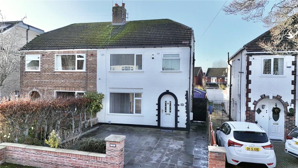 Main image of property: Hillcrest Drive, Greasby, Wirral, Merseyside, CH49