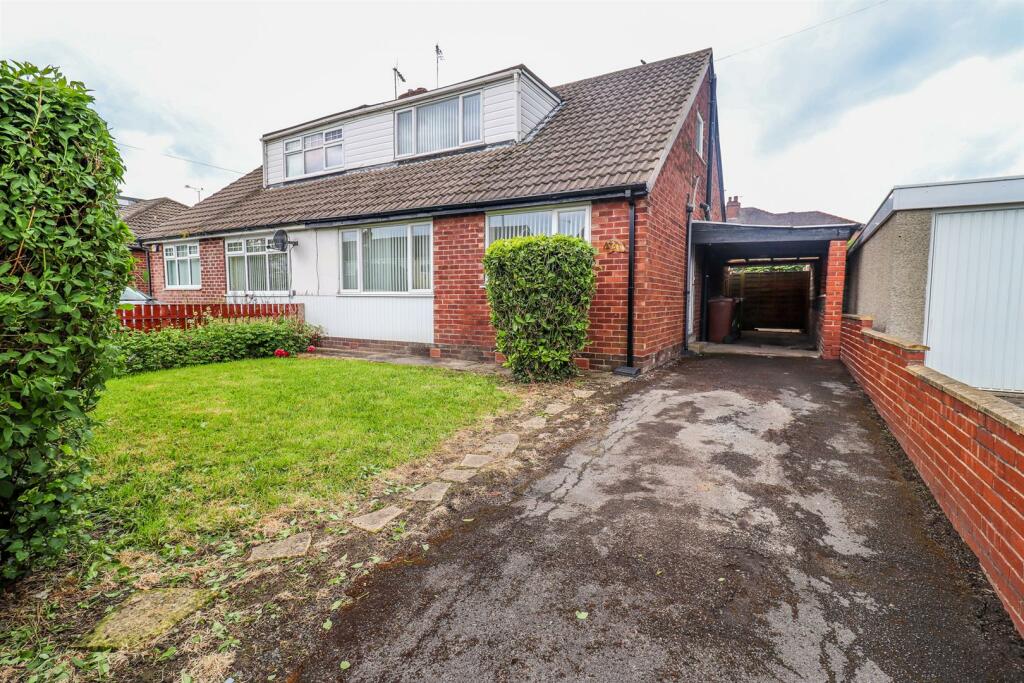 2 bedroom semidetached bungalow for sale in Churchfield Croft, Altofts