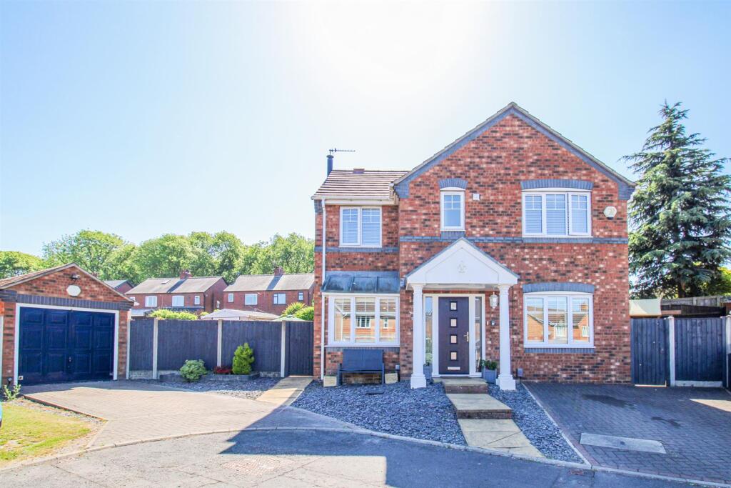 Main image of property: Pippins Approach, Normanton