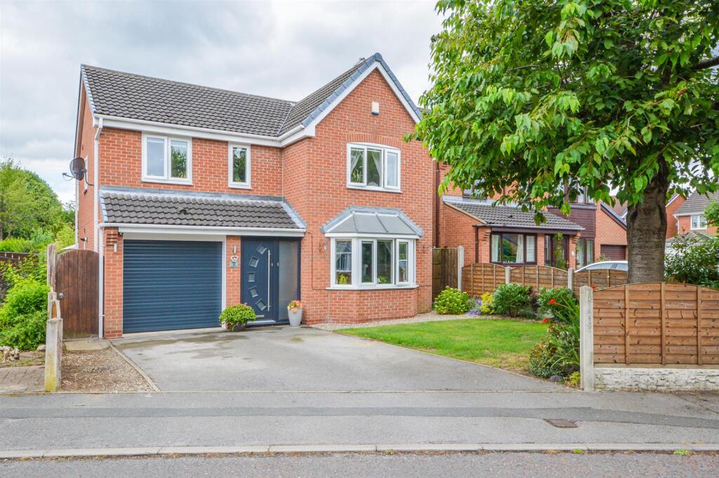 4 bedroom detached house