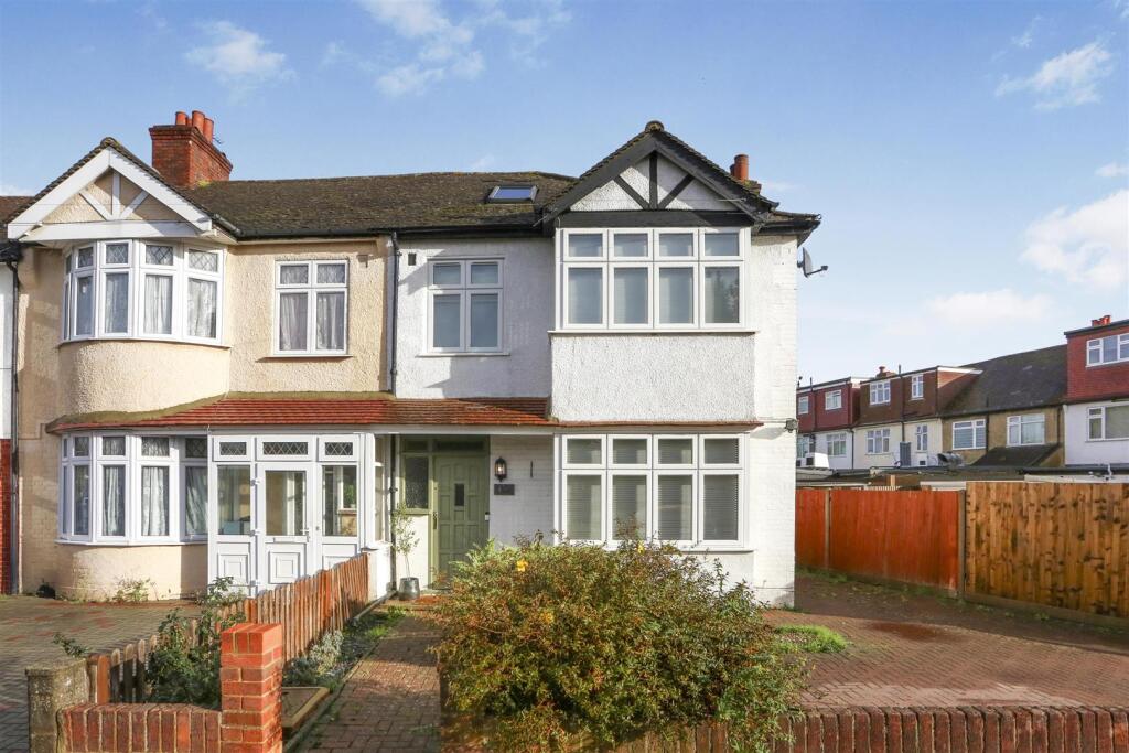 Main image of property: The Chase, Wallington