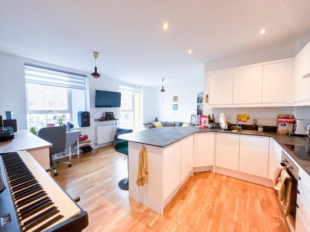 Additional property image - Redcatch Road, Bristol