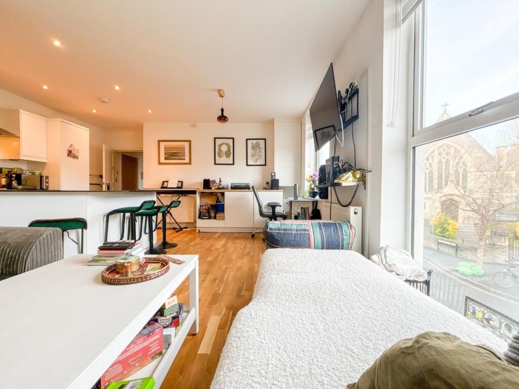 Additional property image - Redcatch Road, Bristol