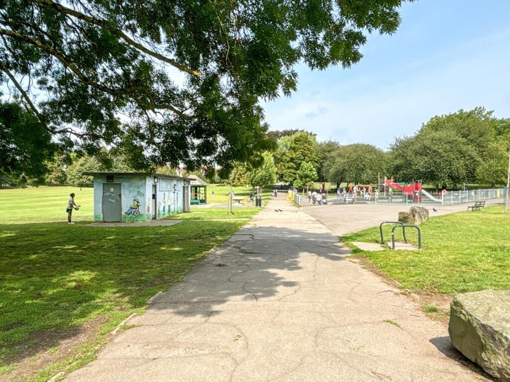 Additional property image - Redcatch Road, Bristol
