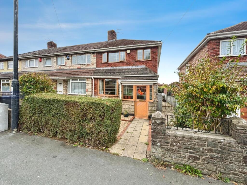 3 bedroom end of terrace house