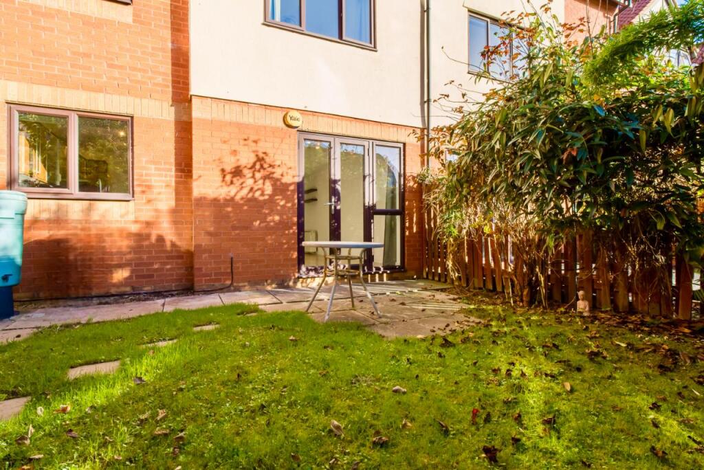 Main image of property: Westbrooke Court, Cumberland Close, BS1 6XE