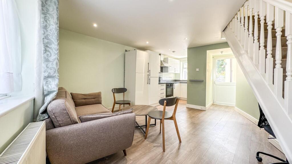 Main image of property: Marksbury Road, Bedminster, BS3 5LD