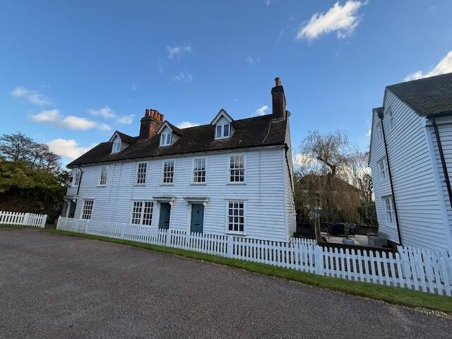 Main image of property: High Street, Farningham DA4