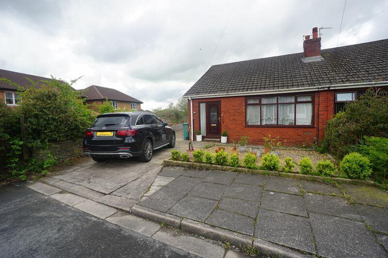 2 bedroom semidetached bungalow for sale in Stanley Grove, Horwich, BL6