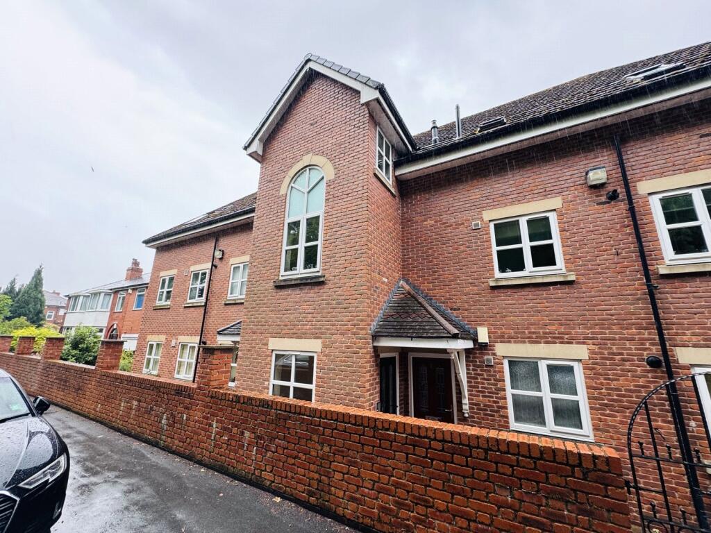Main image of property: 16 Ivy Bank Road, Bolton, Greater Manchester, BL1