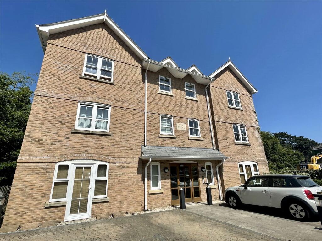 2 bedroom apartment for rent in Studland Road, Bournemouth, BH4
