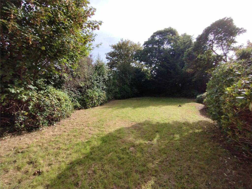 Additional property image - Kinson Road, Bournemouth, BH10