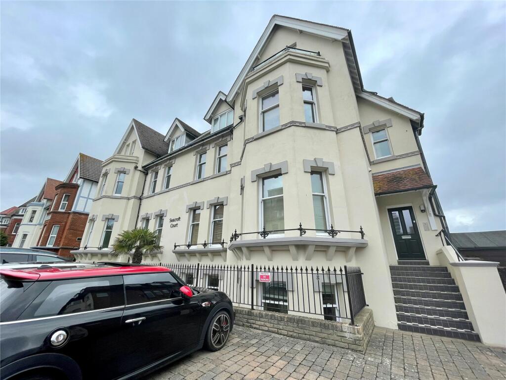 2 bedroom apartment for rent in Seacroft Court, 8 West Cliff Gardens, Bournemouth, Dorset, BH2