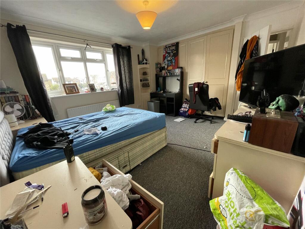 Additional property image - Cull Close, Poole, BH12