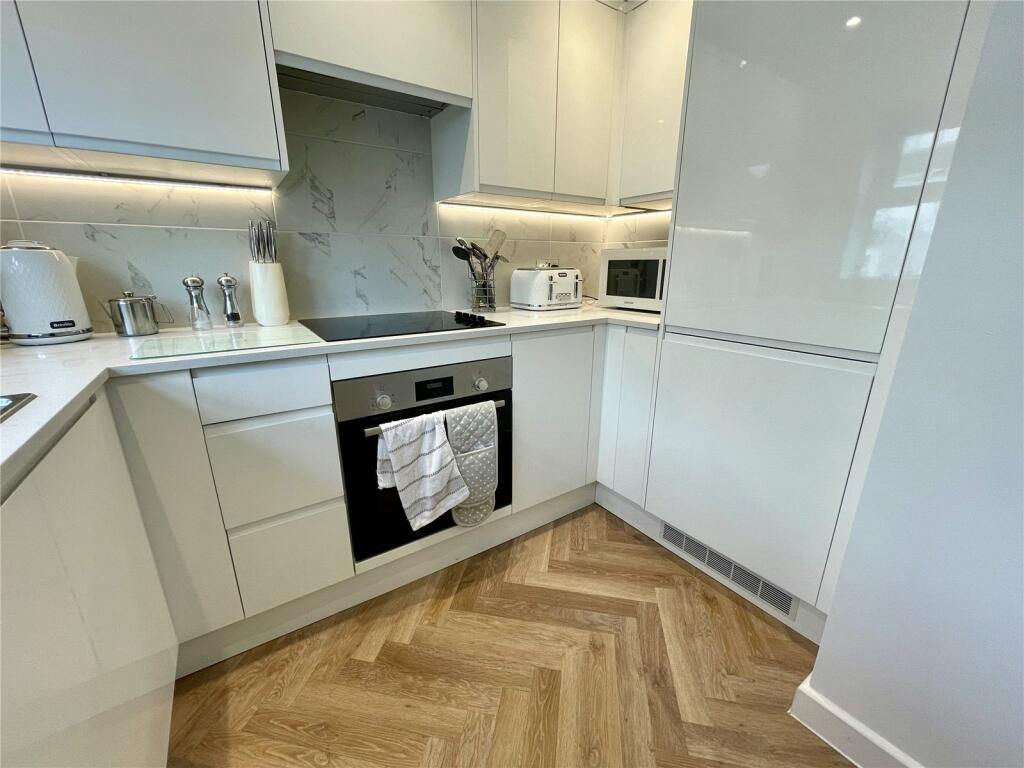 Additional property image - Norwich Avenue, Bournemouth, Dorset, BH2
