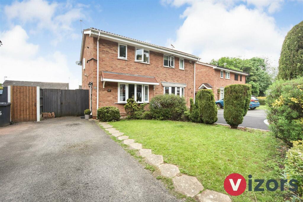 2 bedroom semidetached house for sale in Marlpool Drive, Redditch, B97