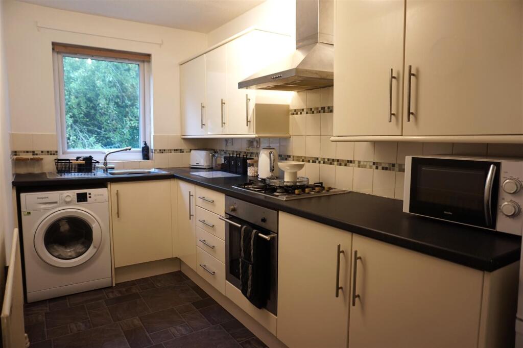 Additional property image - Sandhurst Close, Church Hill South
