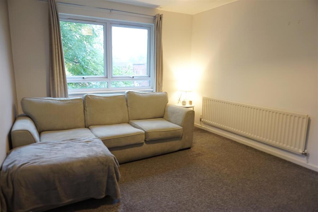 Additional property image - Sandhurst Close, Church Hill South