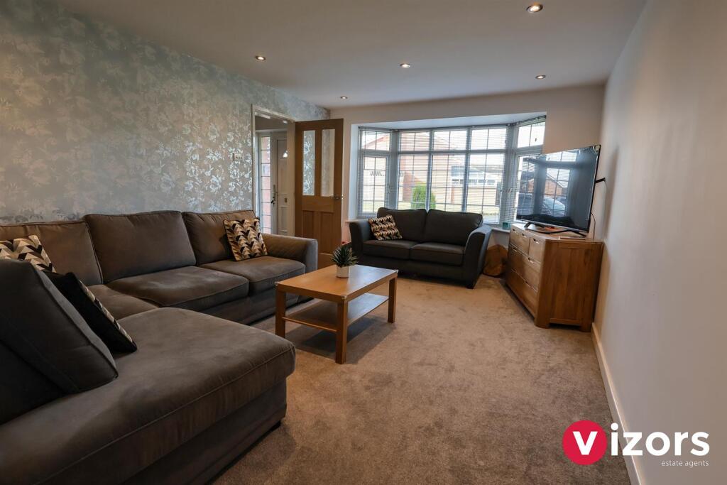 Additional property image - Hillmorton Close, Church Hill North, Redditch