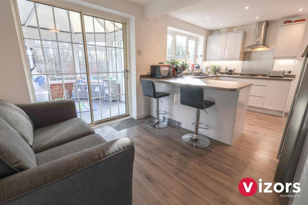 Additional property image - Hillmorton Close, Church Hill North, Redditch