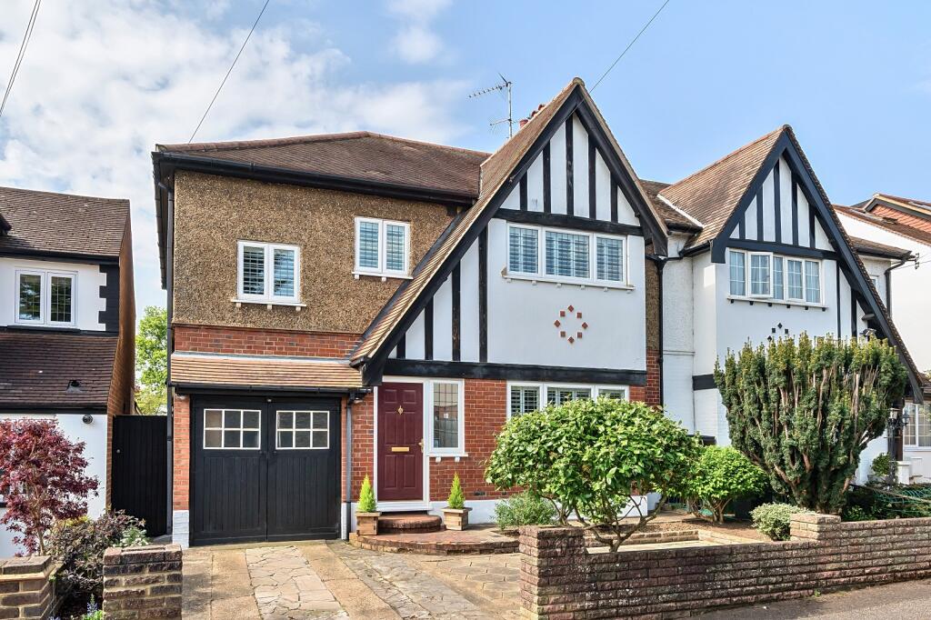 Main image of property: Essex Road, North Chingford, London. E4 6DG