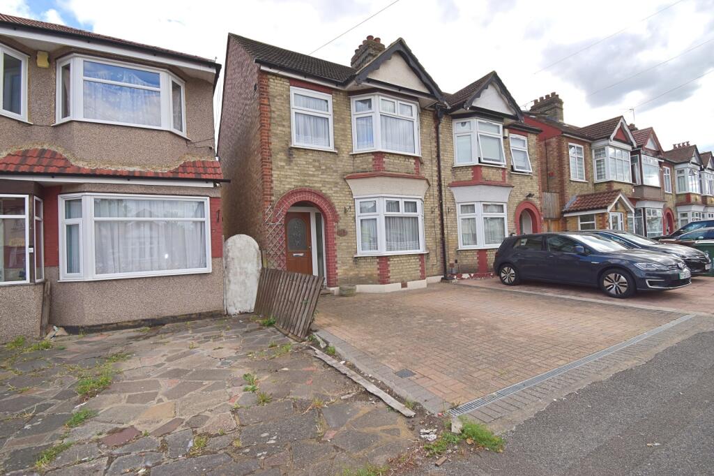 Main image of property: Hampton Road, Chingford, London. E4 8NP