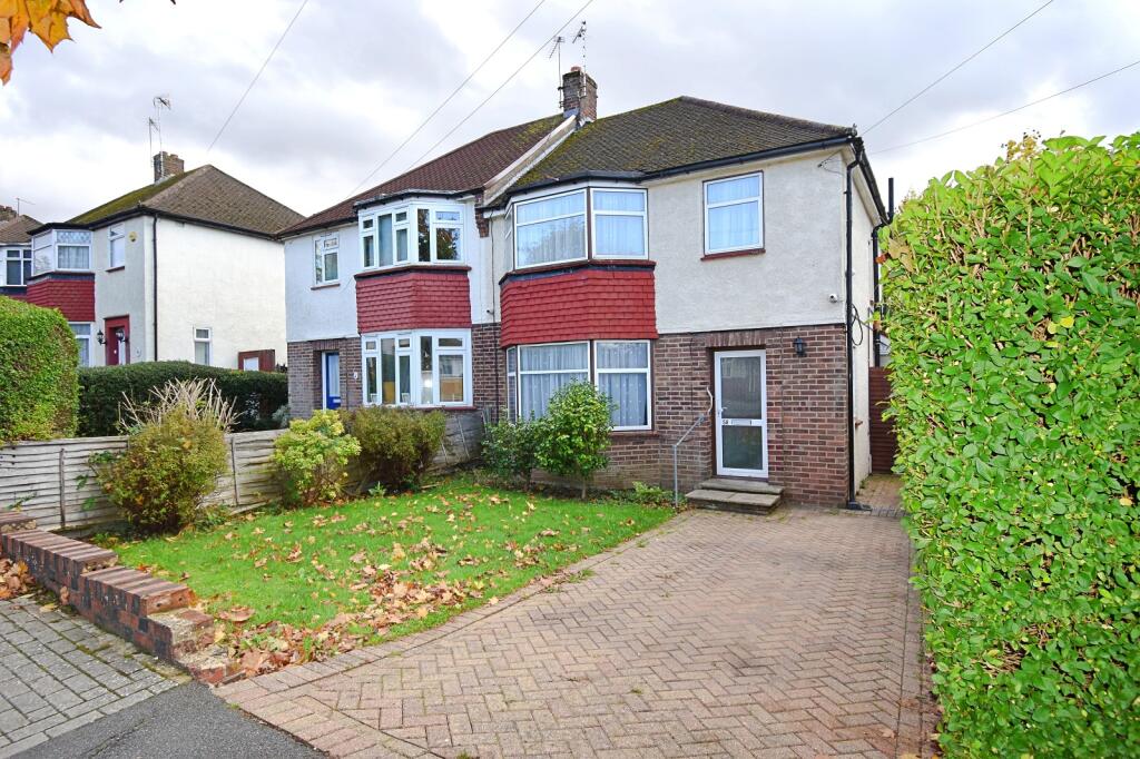 Main image of property: Linthorpe Road, Cockfosters, Barnet, Hertfordshire. EN4 9BY