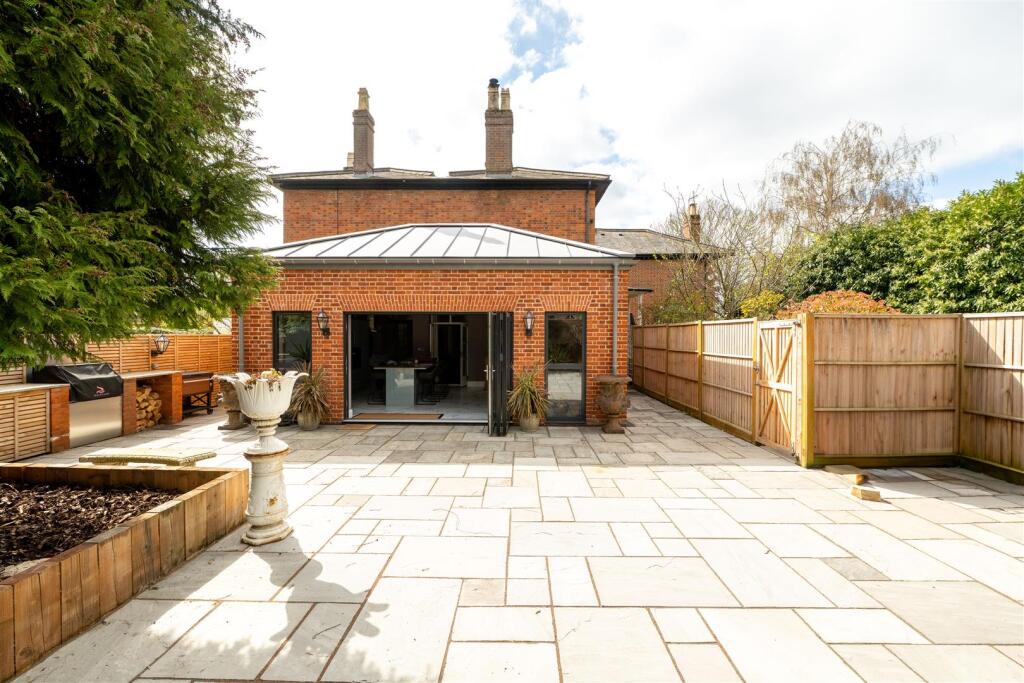 Main image of property: Wratten Road, Hitchin