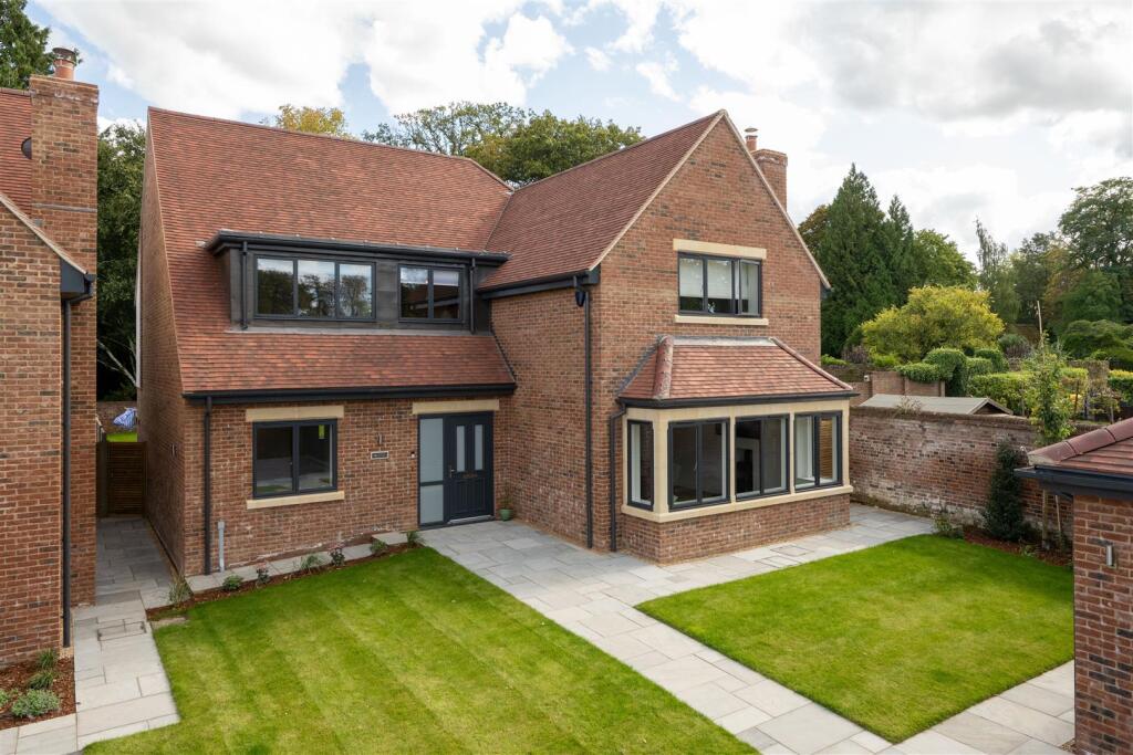 Main image of property: Gosmore Ley, Gosmore