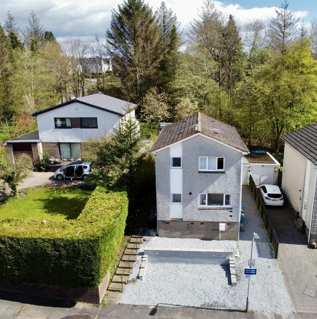 3 bedroom detached house for sale in Kirkview Court, Cumbernauld, G67