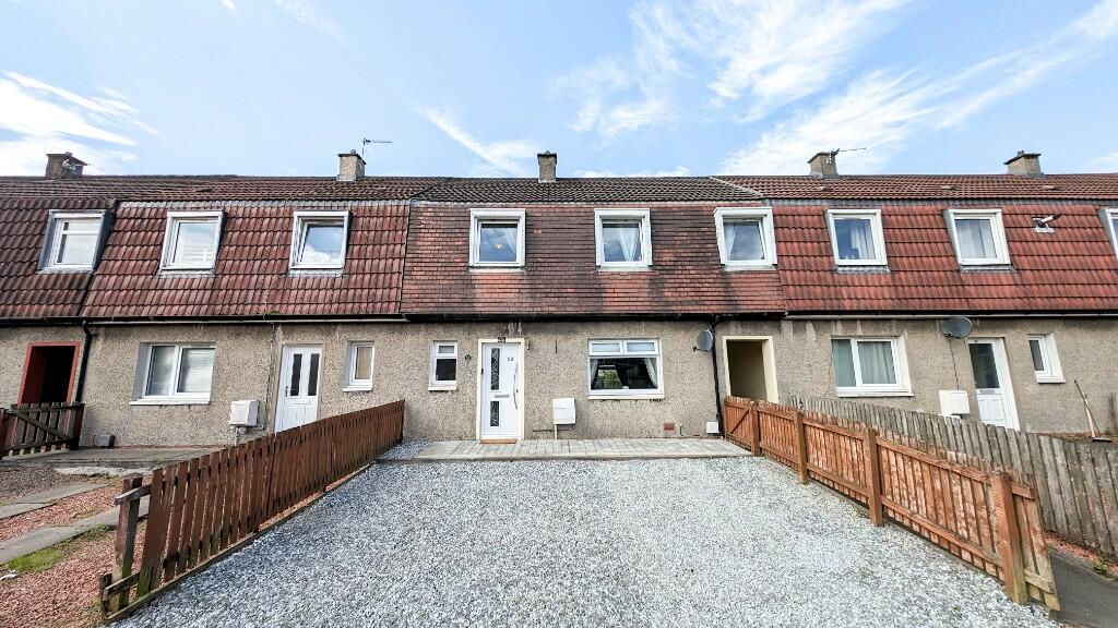 3 bedroom terraced house for sale in Glenmavis Crescent, Carluke