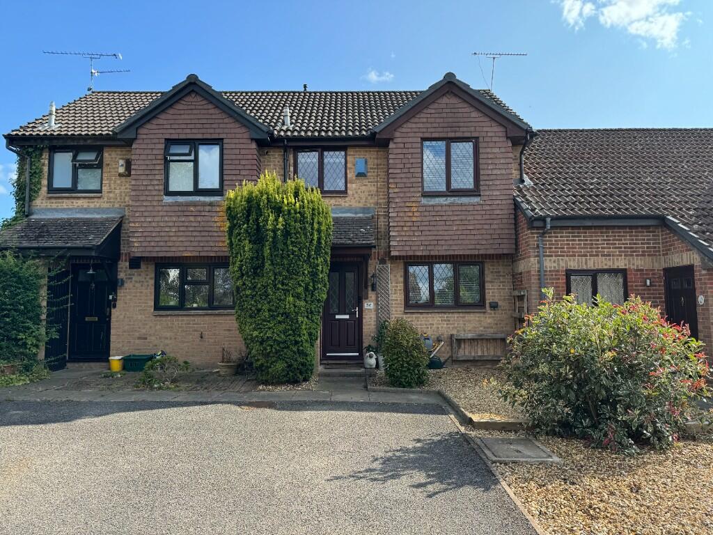 Main image of property: Ryves Avenue, Yateley, Hampshire, GU46