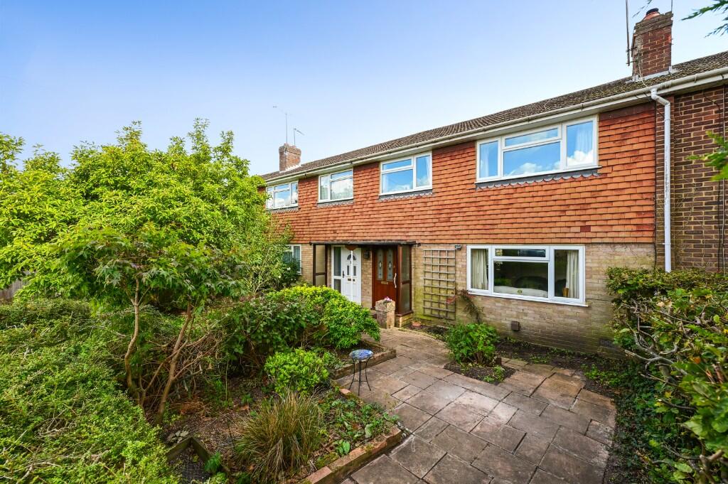 Main image of property: Beaulieu Gardens, GU17