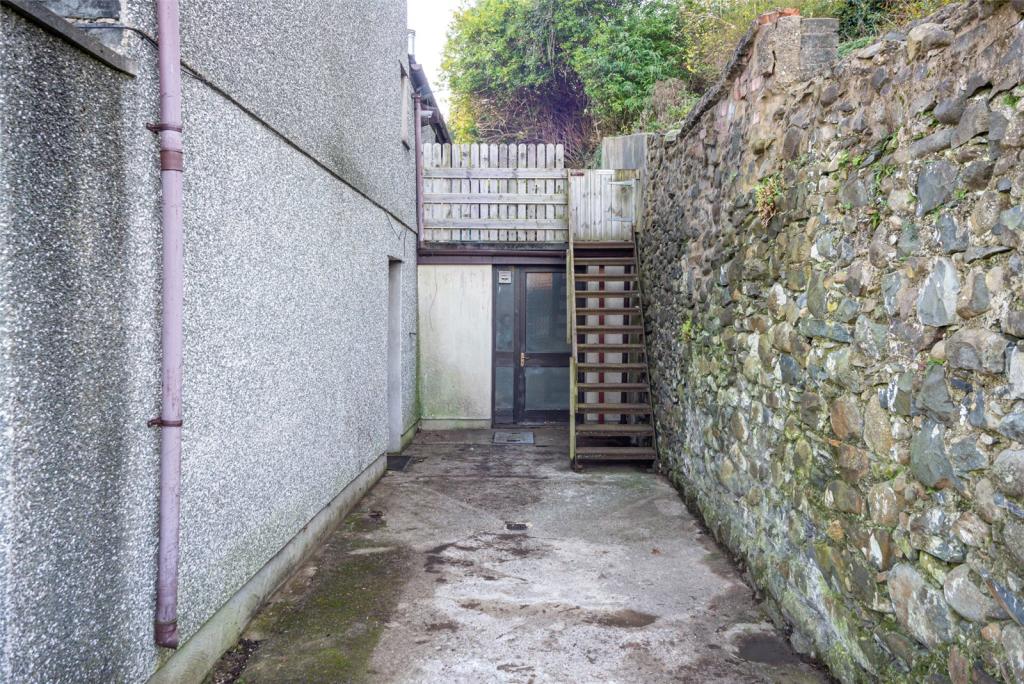 5 bedroom semidetached house for sale in Pen Y Bryn Road