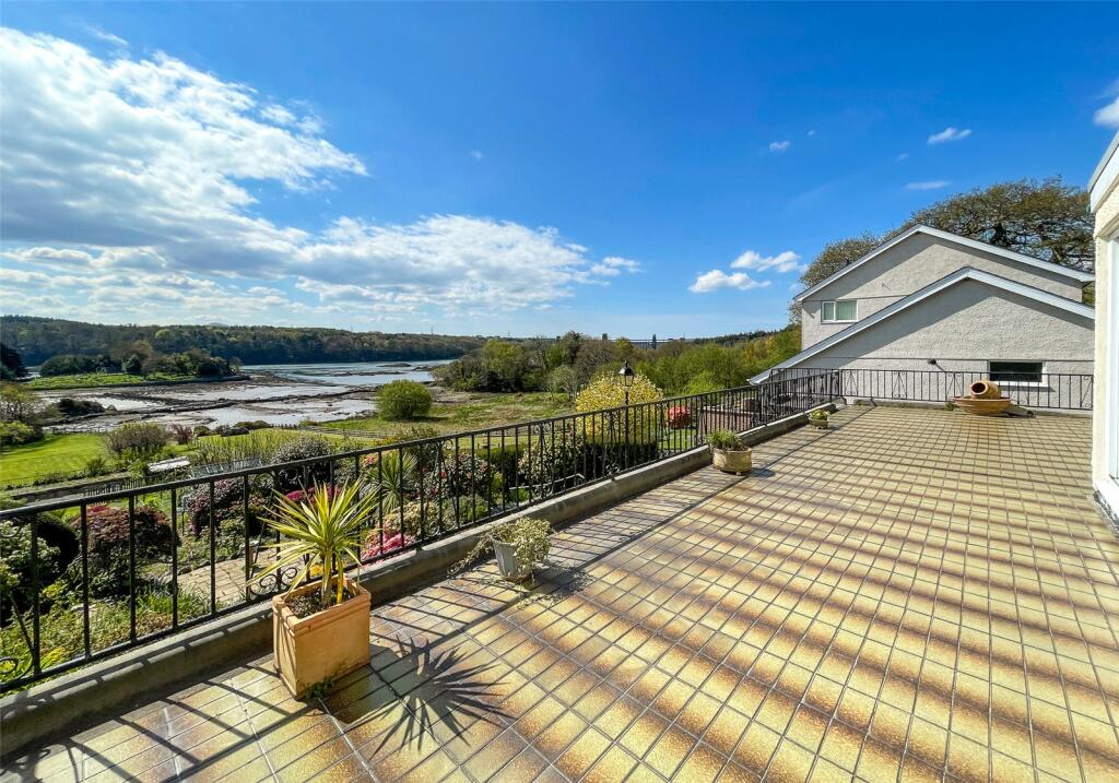 4 bedroom semidetached house for sale in Holyhead Road, Menai Bridge
