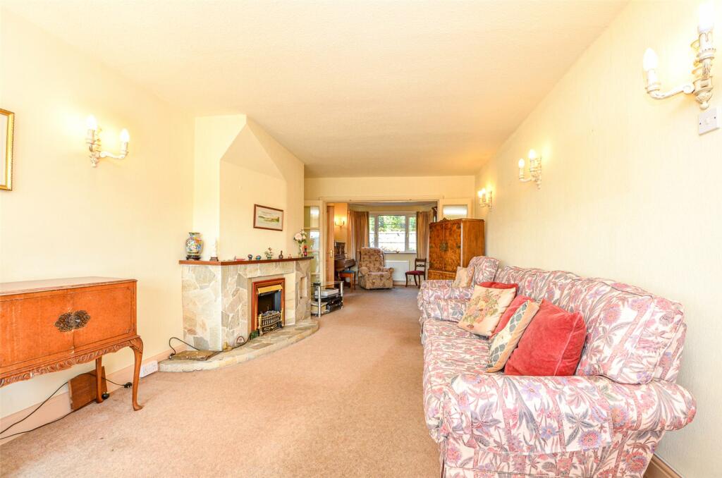 4 bedroom semidetached house for sale in Holyhead Road, Menai Bridge