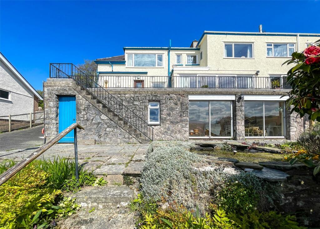 4 bedroom semidetached house for sale in Holyhead Road, Menai Bridge