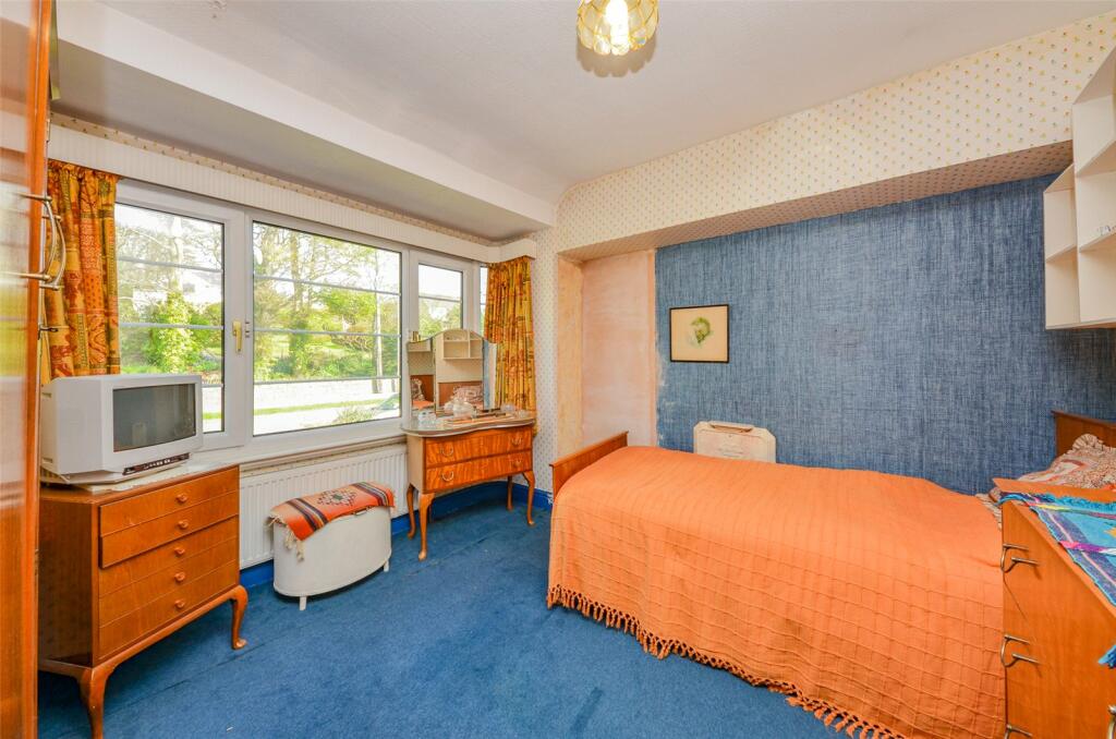 4 bedroom semidetached house for sale in Holyhead Road, Menai Bridge