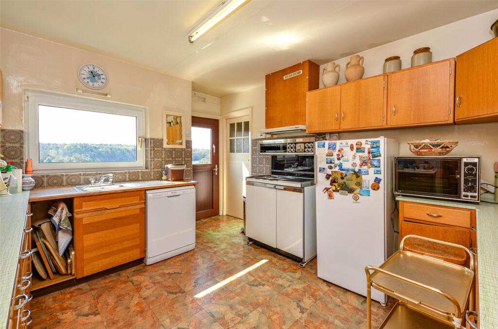 4 bedroom semidetached house for sale in Holyhead Road, Menai Bridge