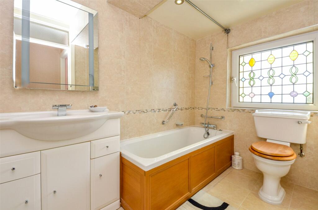 4 bedroom semidetached house for sale in Holyhead Road, Menai Bridge