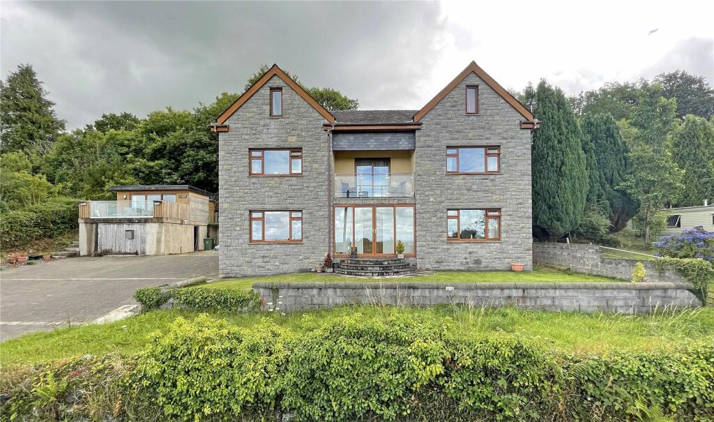 5 bedroom detached house for sale in Braich Talog, Tregarth, Bangor