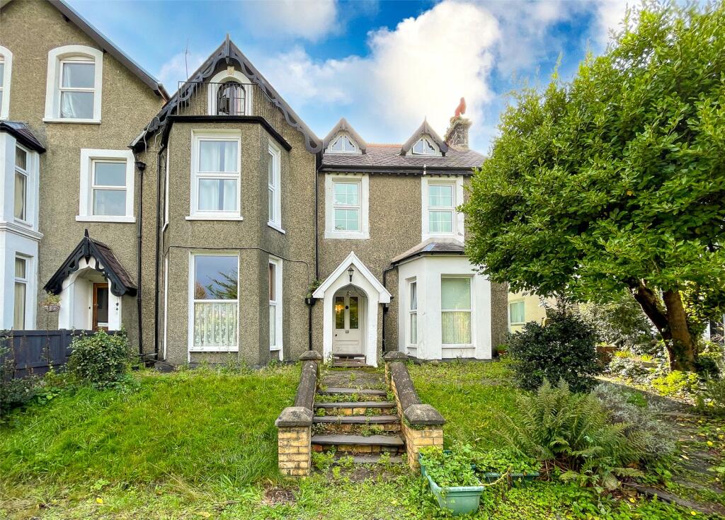 3 bedroom apartment for sale in Menai Bank, Llanfairfechan, Conwy, LL33