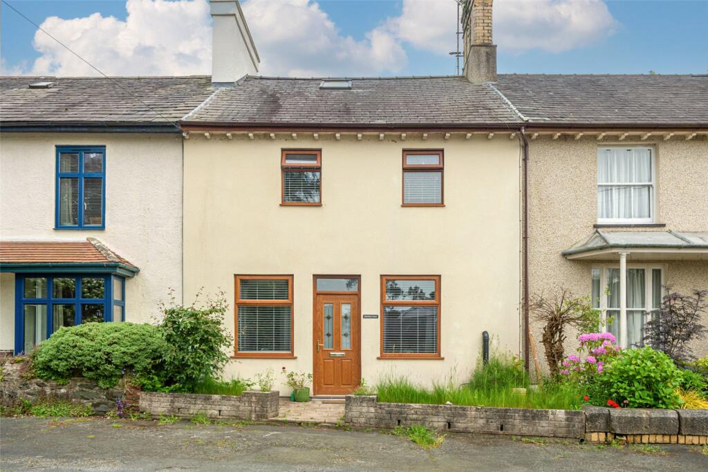 4 bedroom terraced house for sale in Pentir, Bangor, Gwynedd, LL57