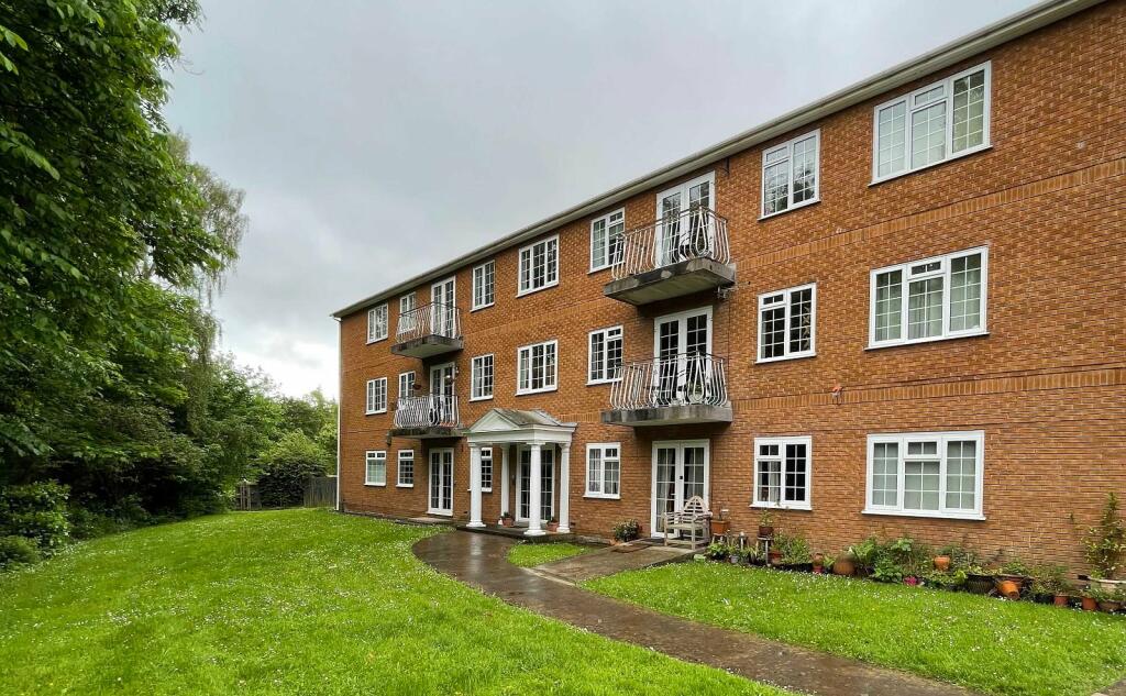 3 bedroom apartment for sale in Glantraeth, Bangor, Gwynedd, LL57